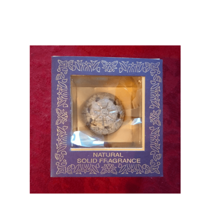 Franckincense: Parfum solide dans un pot en pierre sculptée - 8g