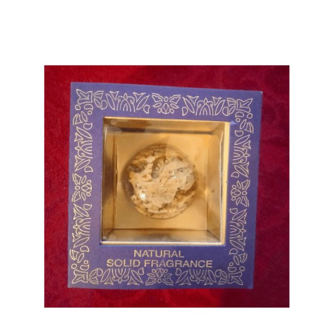 Kamasutra: Parfum solide dans un pot en pierre sculptée - 8g