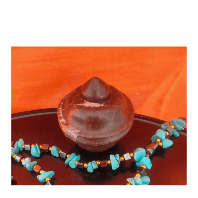 Aphrodesia: Parfum solide dans une jarre en pierre lisse - 8g